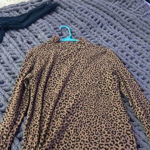 Full cheetah print Croft and Barrow long sleeve turtleneck